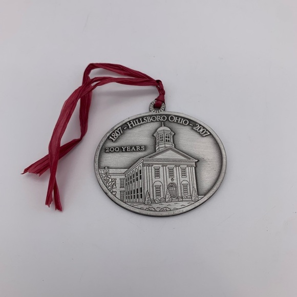 HOWE HOUSE LIMITED ED. Festival Of The Bells Highland County Courthouse Ornament - Picture 3 of 6